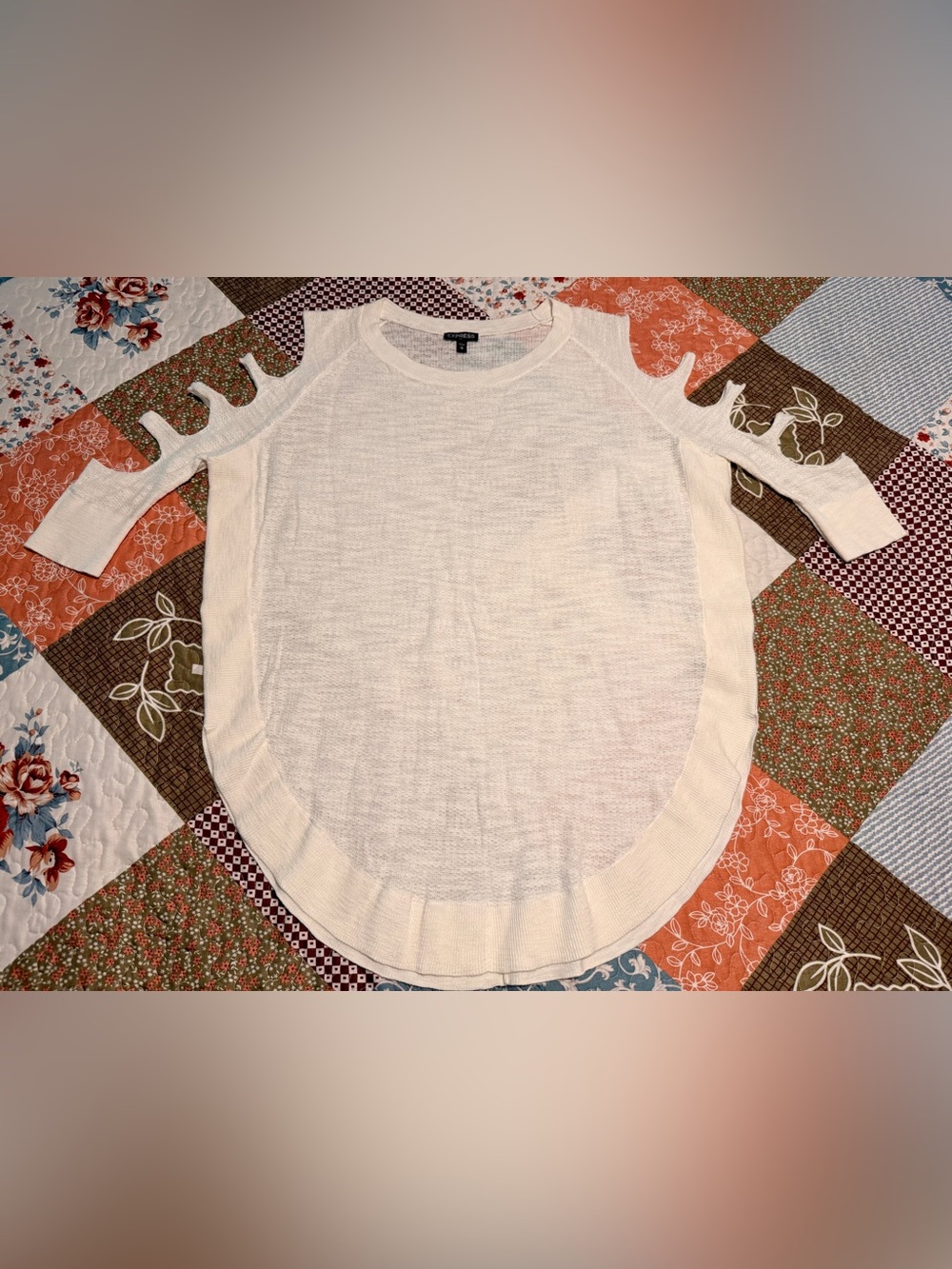 Express Ivory Cold Shoulder Lightweight Sweater Women’s Medium Knit Top